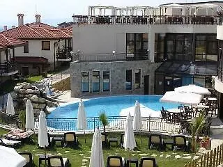 Sunny 3*